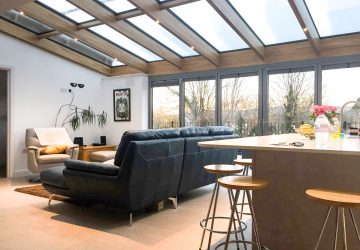 Solarlux glass roof with Highline bifold doors