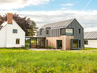 Award-Winning Extension to a C15th Listed Cruck Cottage