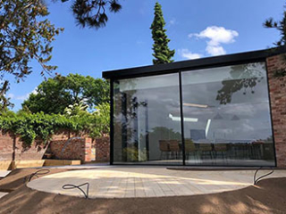 Solarlux Cero &#039;Frameless&#039; Sliding Doors in a Stunning Location